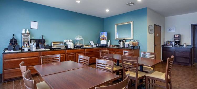 海斯I-70号舒眠套房酒店(Sleep Inn & Suites Hays I-70)图片