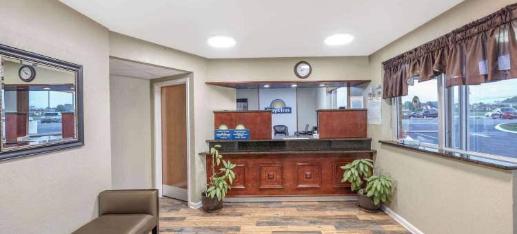 克拉克斯维尔温德姆戴斯酒店(Days Inn by Wyndham Clarksville TN)图片