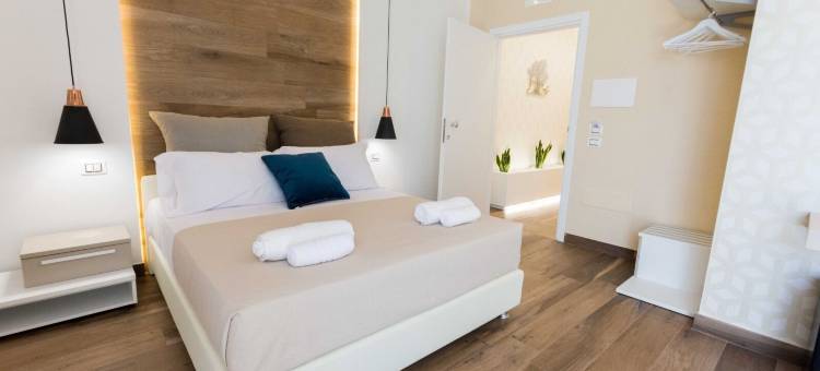 唐卡洛特罗佩亚(Don Carlo Tropea)图片