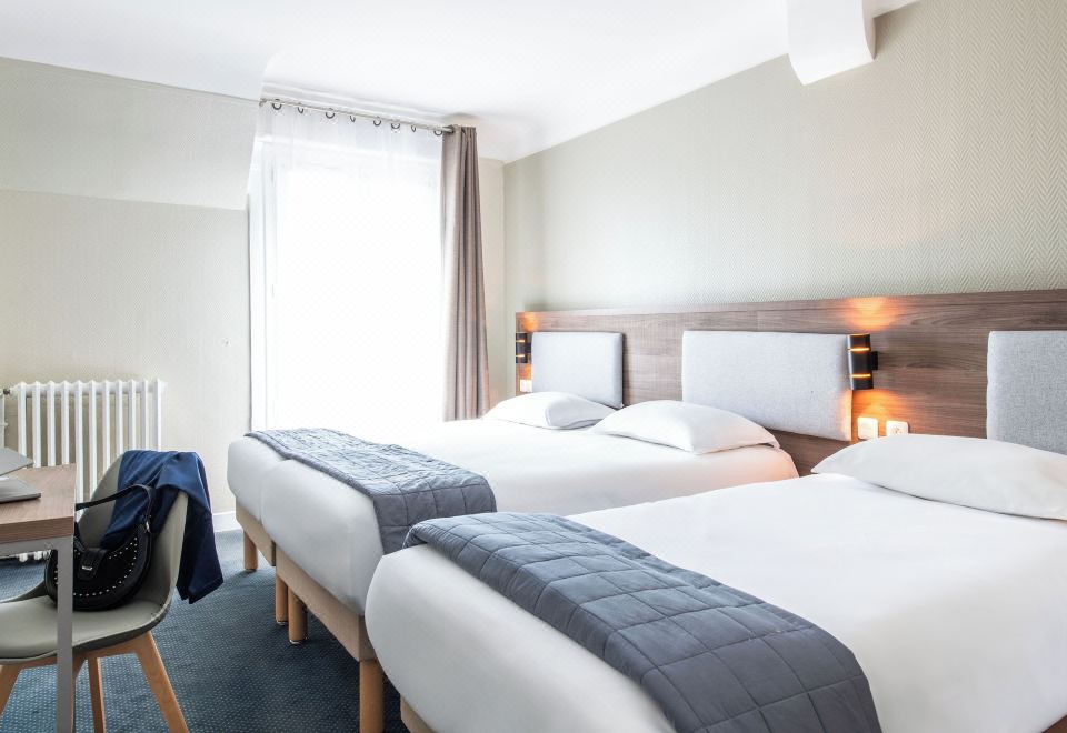 Hôtel AmbassadeurHotel Overview