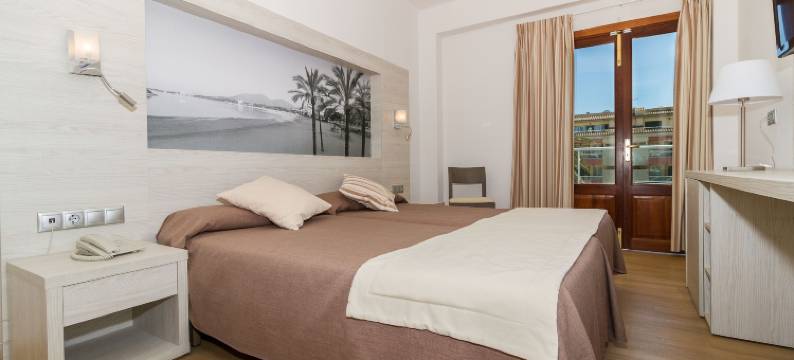 艾克斯阿尔库迪亚酒店-限成人(Eix Alcudia Hotel Adults Only)图片