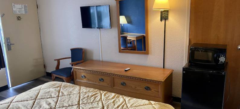 佛罗里达玛丽安娜 6 号汽车旅馆(Motel 6 Marianna, FL)图片