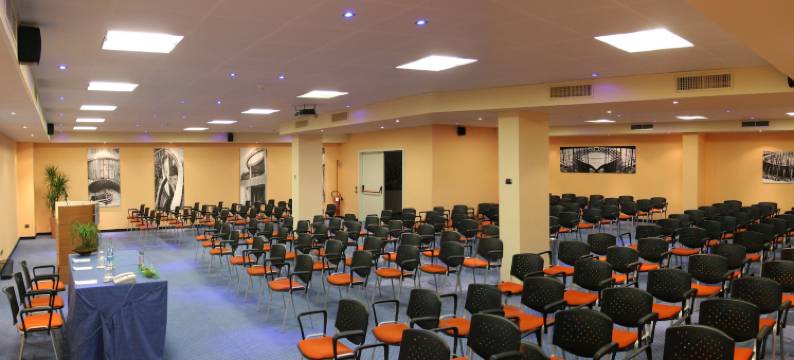 月亮酒店汽车旅馆马焦雷湖阿罗纳(Luna Hotel Motel Lago Maggiore Arona)图片