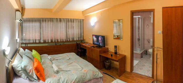 马其顿广场客房酒店的房间(Room in Guest Room - Hotel Square Macedonia)图片