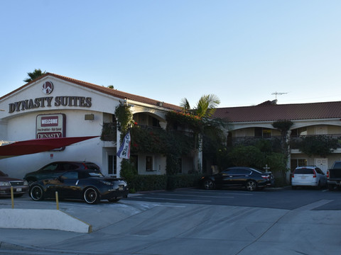 圣菲泉王朝套房