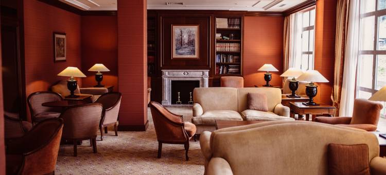 普恩特维斯戈巴尔内里奥大酒店(Gran Hotel Balneario de Puente Viesgo)图片