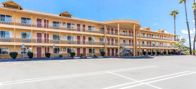 埃斯孔迪多市中心品质酒店(Quality Inn Escondido San Diego North County)图片
