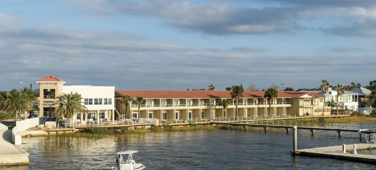 马克尔 8 号滨海酒店(Marker 8 Hotel and Marina)图片