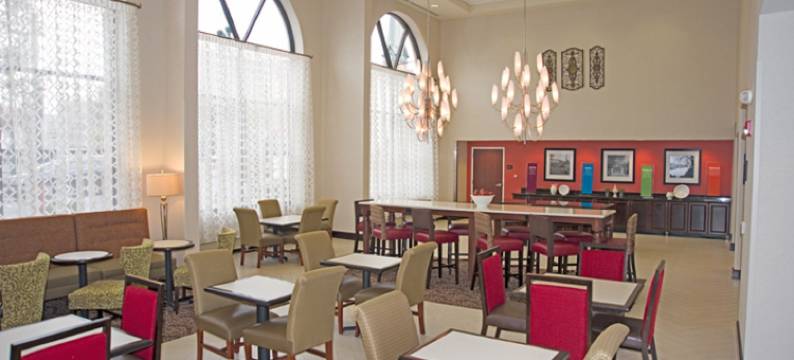 希尔顿欢朋酒店-斯克内克塔迪(Hampton Inn by Hilton Schenectady Downtown)图片