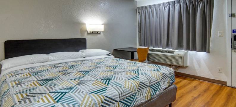 德克萨斯朗维尤 6 号汽车旅馆(Motel 6 Longview, TX)图片