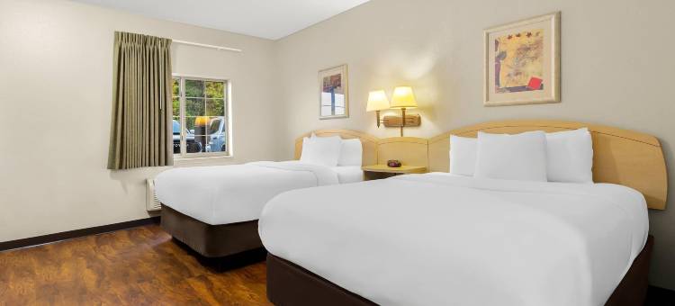 摩根敦郊区套房酒店(Suburban Studios Morgantown)图片