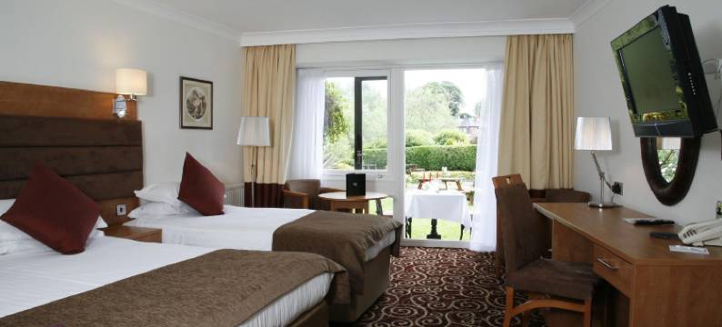 传统玫瑰王冠酒店(The Legacy Rose & Crown Hotel)图片