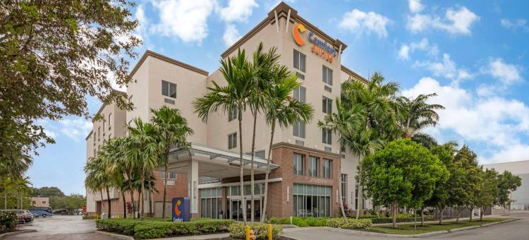 迈阿密机场北舒适套房酒店(Comfort Suites Miami Airport North)图片