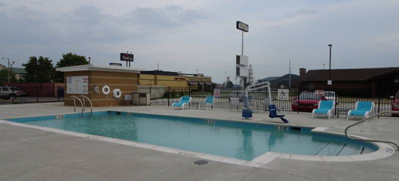 琼斯伯勒假日酒店(Holiday Inn JONESBORO by IHG)图片