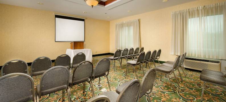 智选假日套房酒店勒诺城(诺克斯维尔区)(Holiday Inn Express & Suites LENOIR CITY (KNOXVILLE AREA) by IHG)图片