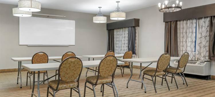 好客休伦港贝斯特韦斯特酒店(Best Western Port Huron Blue Water Bridge)图片