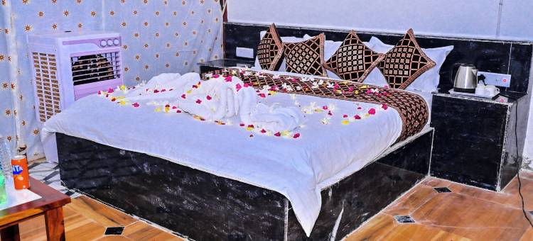 巴尔卡沙漠探险营地萨姆沙丘(Barkha Desert Safari Camp Sam Sand Dunes)图片