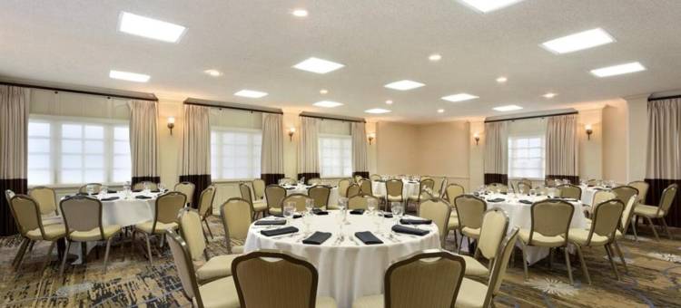 24街凤凰城机场希尔顿合博套房酒店(Motel 6 Phoenix, AZ – Sky Harbor)图片