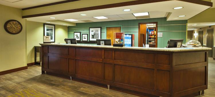 普罗维登斯/沃里克机场欢朋酒店及套房(Hampton Inn & Suites Providence/Warwick-Airport)图片