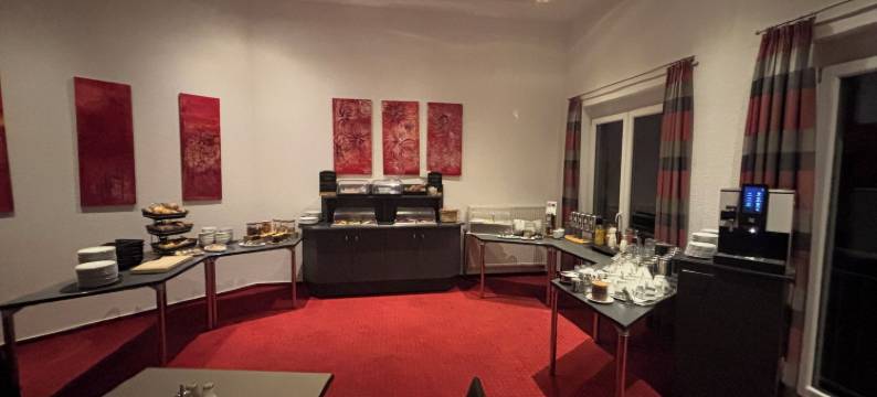 Hotel Sättele，位于黑高，靠近辛根和博登湖的拉多夫采尔(Hotel Sättele, Im Hegau, Nahe Singen Und Radolfzell am Bodensee)图片