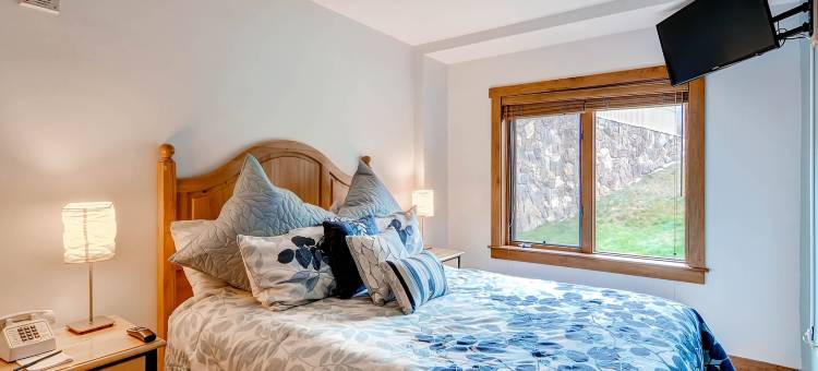 赤鹰 2207 号旅馆(Red Hawk Lodge 2207)图片