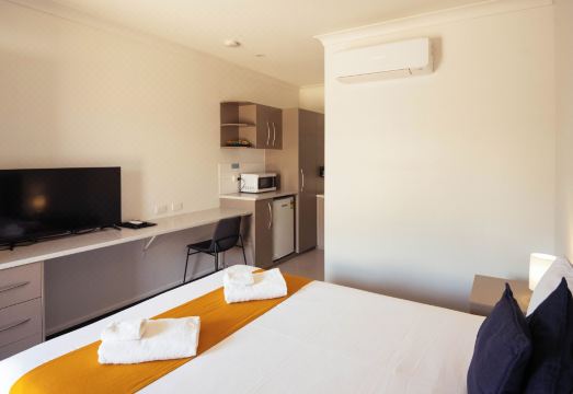 Burke & Wills Mt Isa Hotel Overview