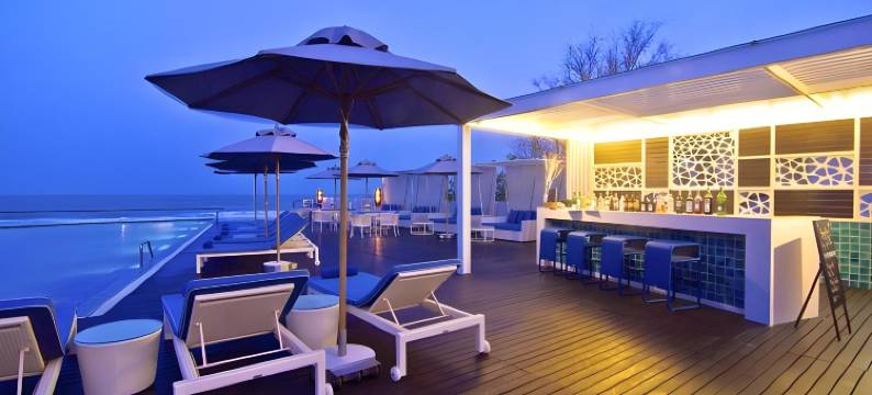 华欣岩石海滨温泉度假村(The Rock Hua Hin Beachfront Spa Resort)图片