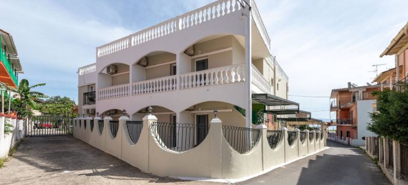 贝拉维斯塔海滩酒店(Bella Vista Beach Hotel)图片