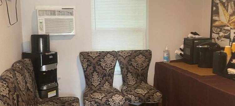 温德姆豪生酒店(希尔斯伯勒，德克萨斯州)(Howard Johnson by Wyndham Hillsboro TX)图片