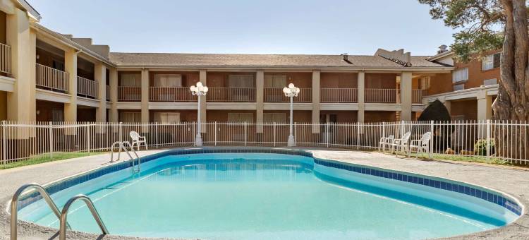 劳顿戴斯酒店(Days Inn by Wyndham Lawton)图片