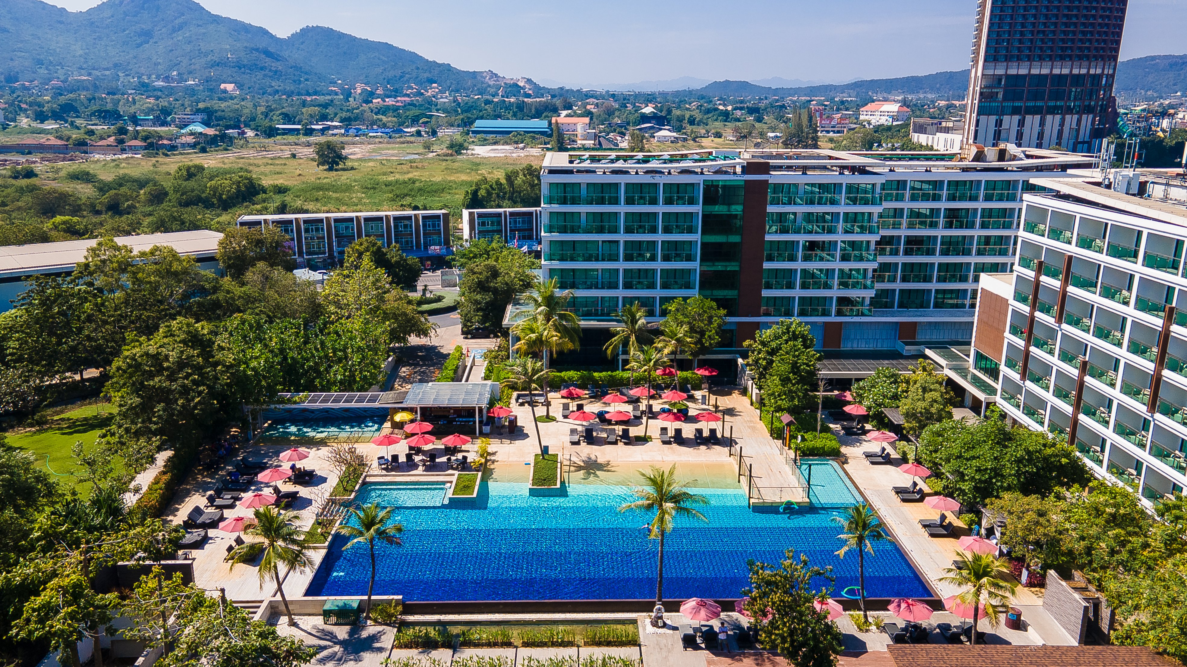 Amari Hua HinOver view