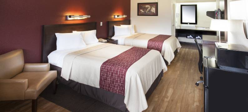 费城机场红顶Plus酒店(Red Roof Plus+ Philadelphia Airport)图片