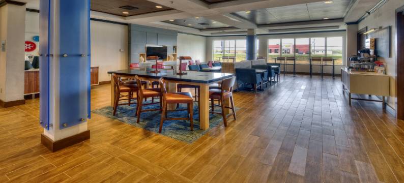 智选假日套房酒店科西卡纳I - 45(Holiday Inn Express & Suites CORSICANA I-45 by IHG)图片