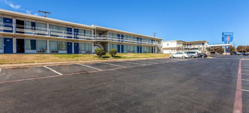 德州沃斯堡6号汽车旅馆-牛肉城(Motel 6 Fort Worth, TX - Stockyards)图片