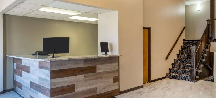 克林顿温德姆速8酒店(Super 8 by Wyndham Clinton)图片