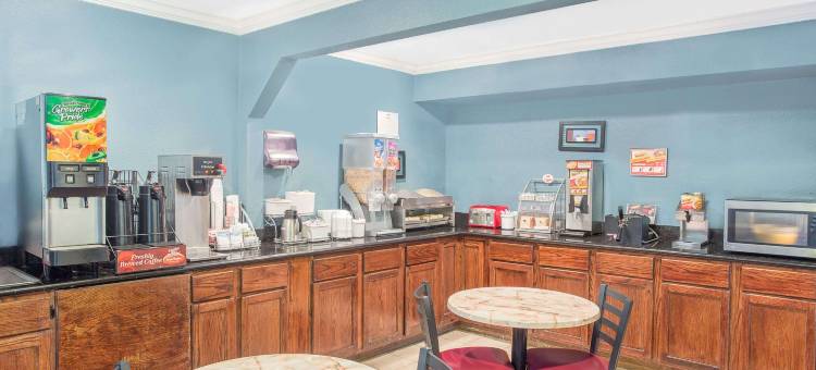 圣安吉洛速8酒店(Super 8 by Wyndham San Angelo)图片