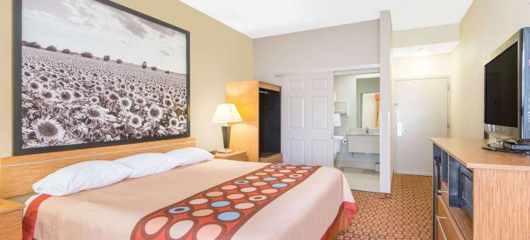 威奇托市南温德姆速8酒店(Super 8 by Wyndham Wichita South)图片