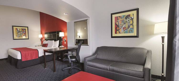 达拉斯哈钦斯拉昆塔温德姆套房酒店(La Quinta Inn & Suites by Wyndham Dallas - Hutchins)图片