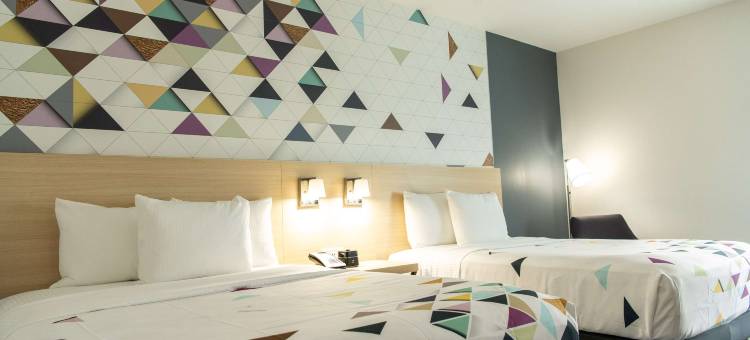 湖城拉昆塔温德姆套房酒店(La Quinta by Wyndham Lake City)图片