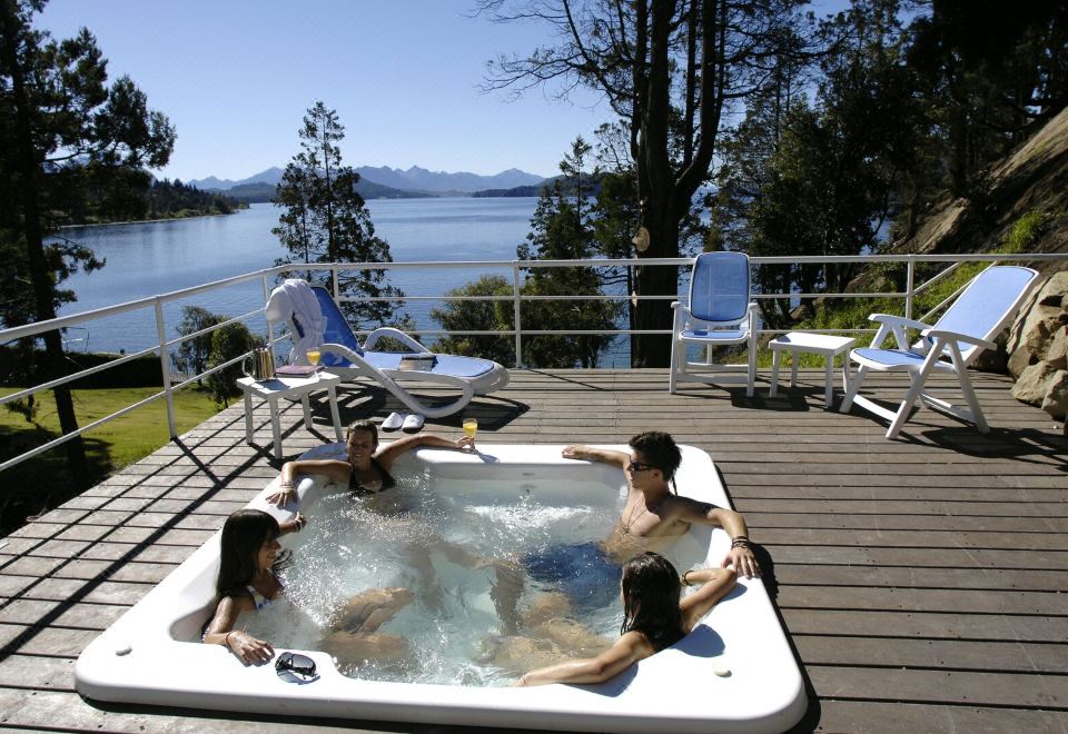 Charming Luxury Lodge & Private Spa Hotel Overview