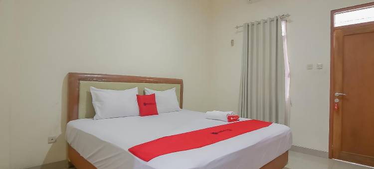 红多兹酒店-近IPDN2号(RedDoorz Near Ipdn 2)图片