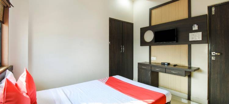 OYO67075巴布勒美食广场及旅馆(OYO Cpr019 Babulal Food Plaza & Lodging)图片