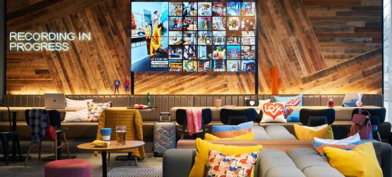 斯劳万豪Moxy酒店(Moxy Slough)图片