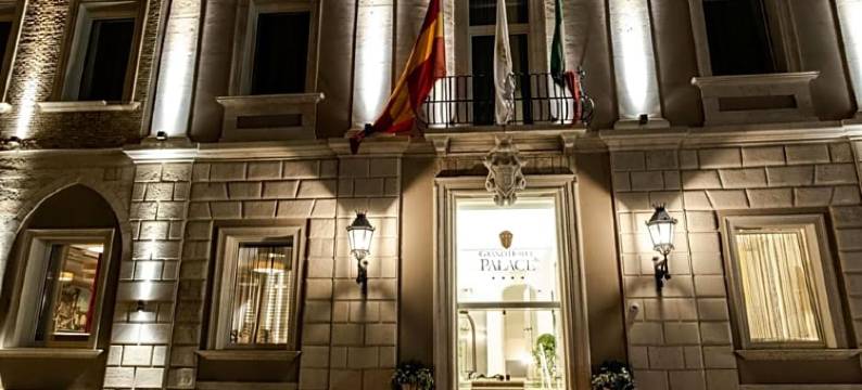 皇宫大酒店(Grand Hotel Palace)图片