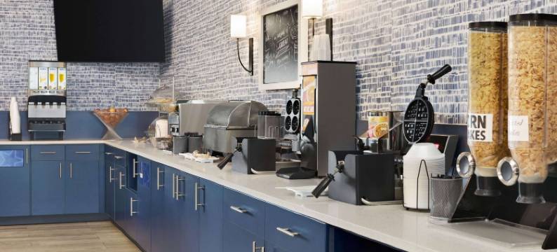 拉皮德城美吟温德姆酒店(AmericInn by Wyndham Rapid City)图片