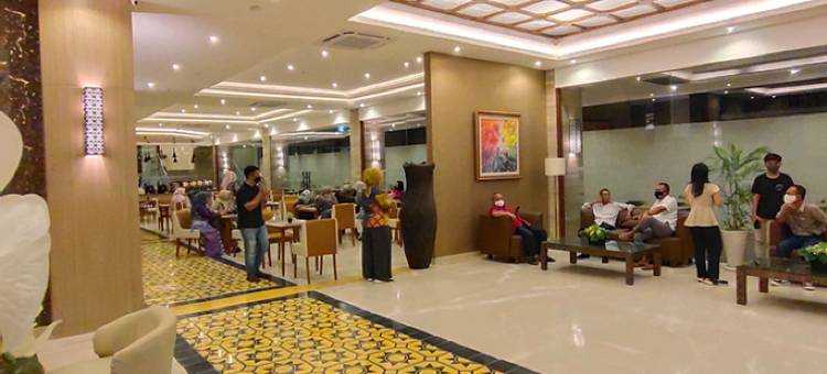 林恩莫约克托酒店(Lynn Hotel Mojokerto)图片