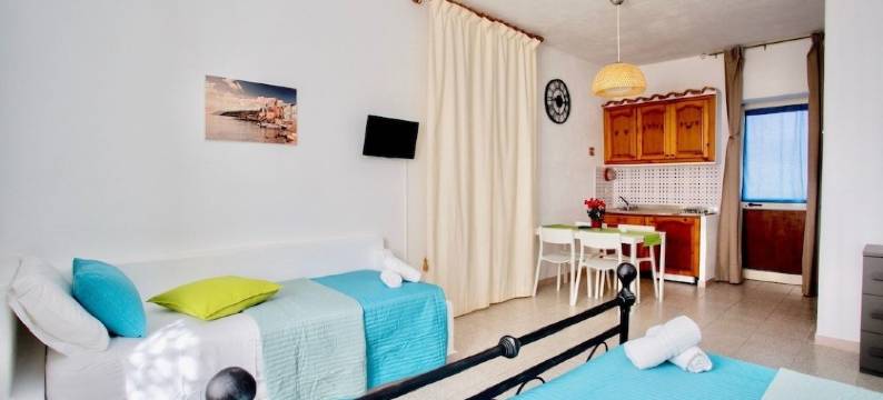 利帕里伊尔维里诺蓝光城市公寓(Il Veliero Blu B&B Lipari Centro)图片