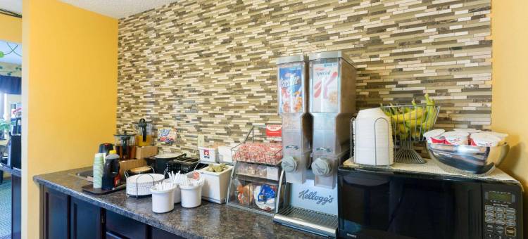 佩里速8酒店(Super 8 by Wyndham Perry IA)图片