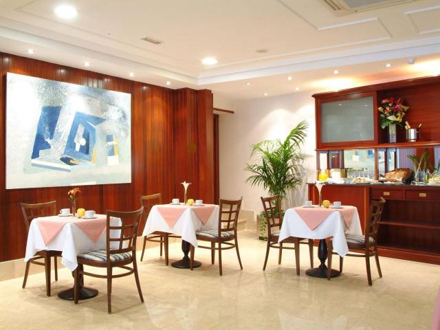 Hotel Gran Legazpi Over view