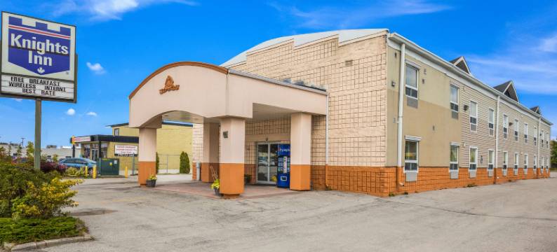 奥里利亚骑士酒店(Knights Inn Orillia)图片